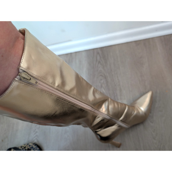 Metallic Gold Stiletto Knee High Boots Pointed Toe Sz 10 Runs Small - Picture 2 of 6